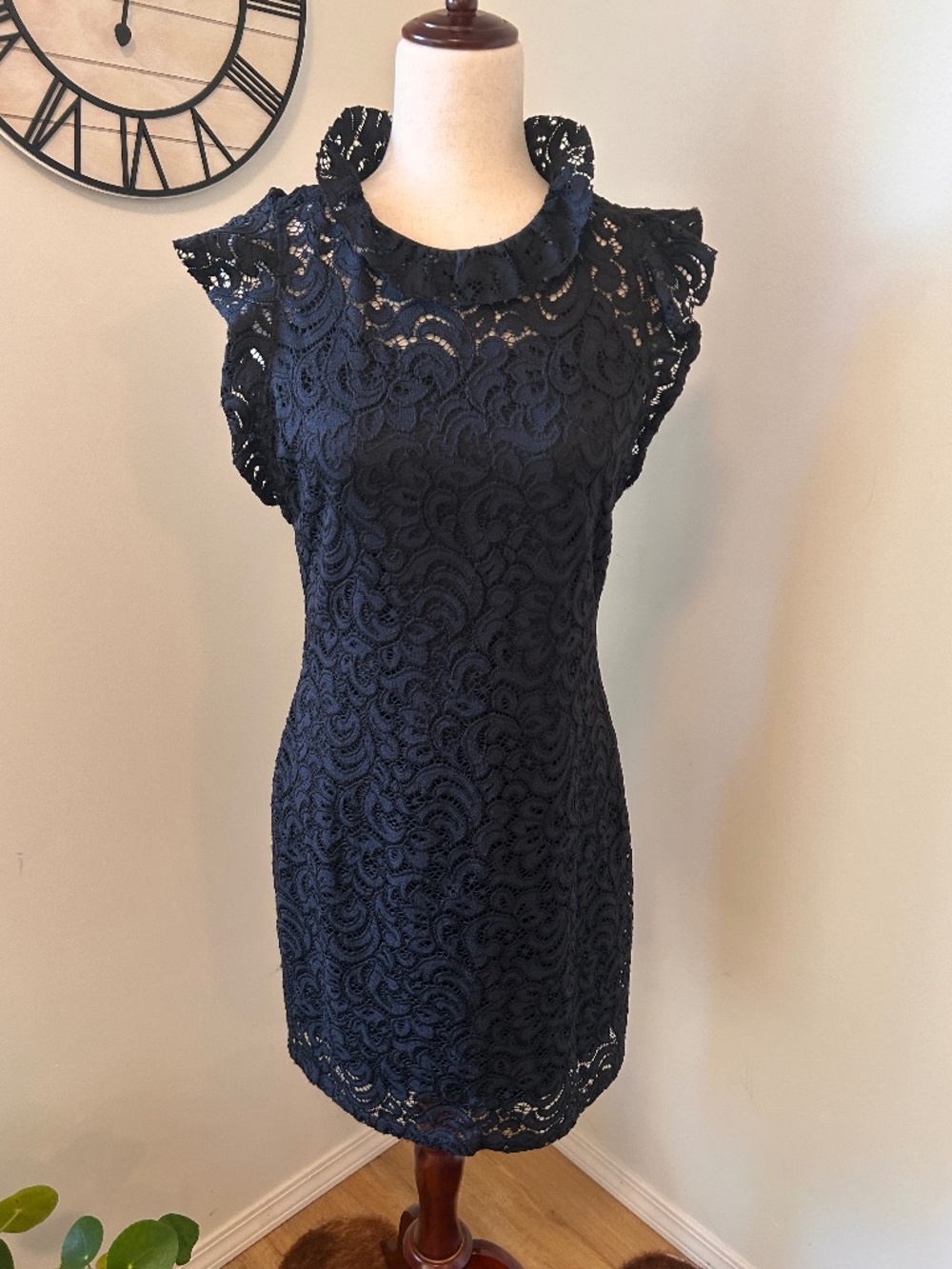 NWT Alexia Admor Black Lace Mock Neck Ruffle Cap Sleeve Sheath Dress M